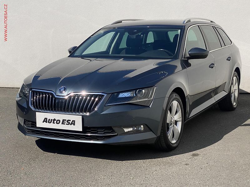 Škoda Superb (2017) 2.0 TDi, Style, DSG, bixen - fotka 3 z 19
