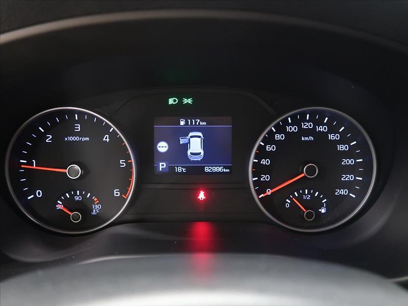 Kia Sportage 1,6 CRDI AUTOMAT Exclusive CZ - fotka 23 z 41