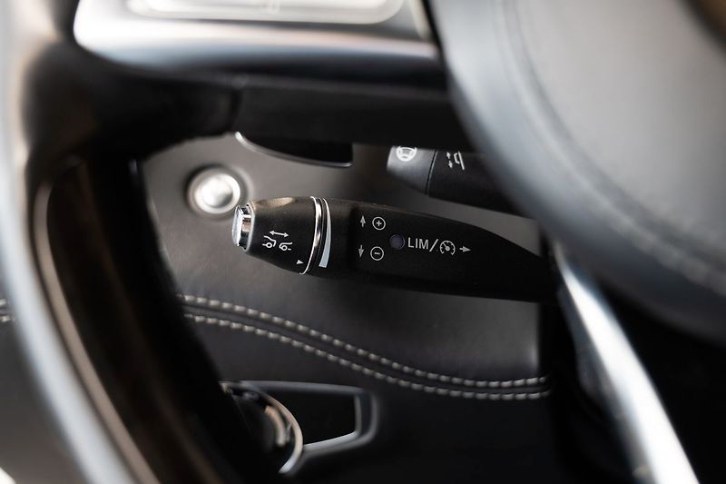 Mercedes-Benz Třídy S 500 Coupé 4MATIC - fotka 20 z 25
