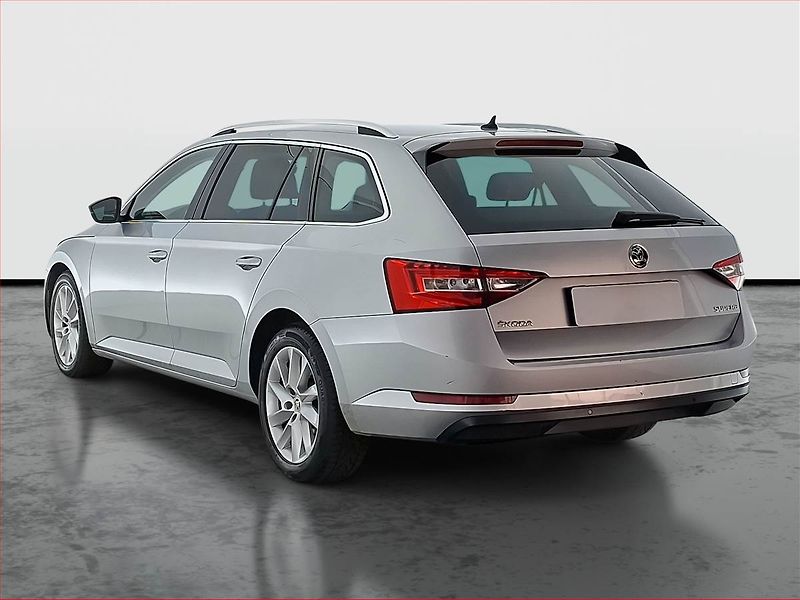 Škoda Superb (2018) 2.0 TDI, Automat, Navi, Xenony - fotka 4 z 21
