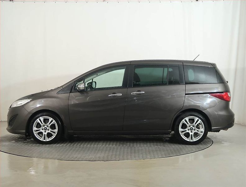 Mazda 5 (2014) 1.6 D, 7 míst, Navi, Tempomat - fotka 3 z 16