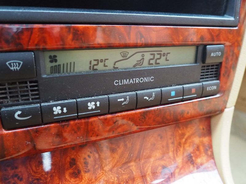 Škoda Octavia (2002) 1.9 TDI, 81 kW, Laurin&Klement - fotka 26 z 28