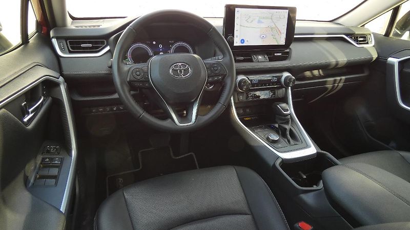 Toyota RAV4 2.5 Hybrid Executive 4WD e-CVT - fotka 5 z 24