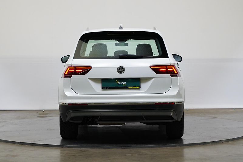 Volkswagen Tiguan - fotka 6 z 25