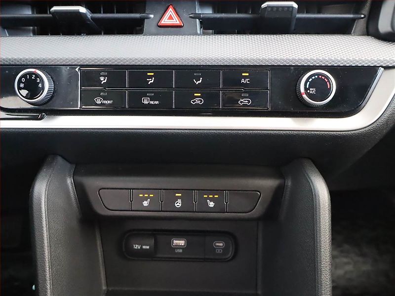Kia Sportage (2022) 1.6 T-GDI - fotka 15 z 21