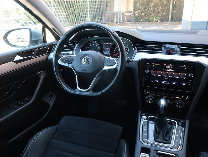 Volkswagen Passat (2019) 1.5 TSI - fotka 7 z 25