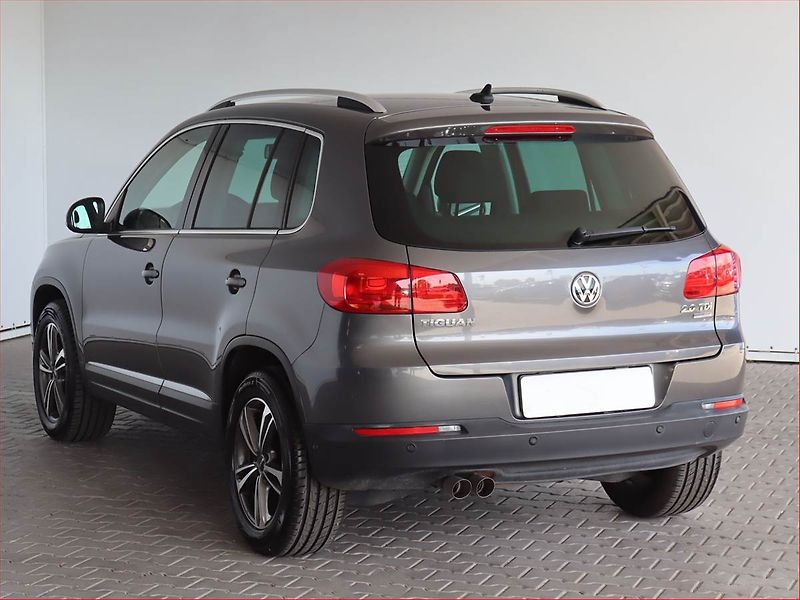 Volkswagen Tiguan (2013) 2.0 TDI, Navi, Tempomat - fotka 4 z 21