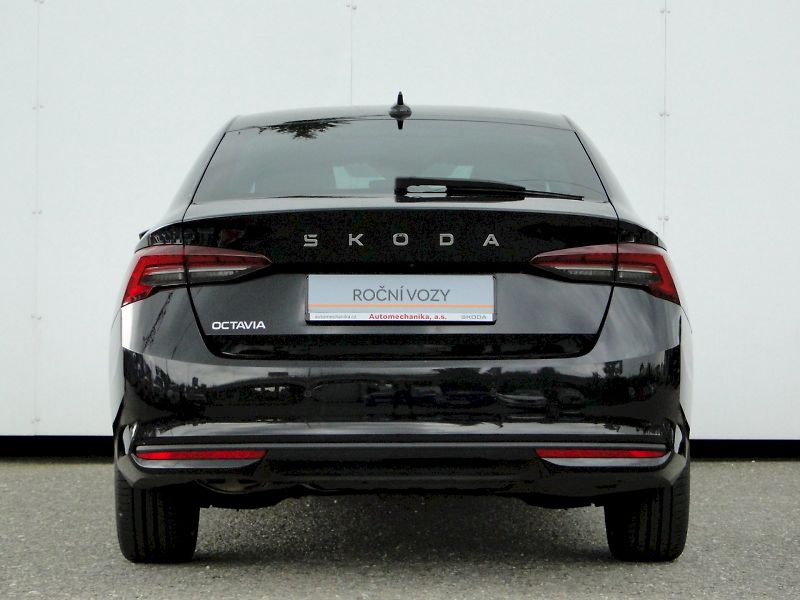 Škoda Octavia (2024) DSG 2.0 TDI / 110 kW / TOP SEL - fotka 23 z 35