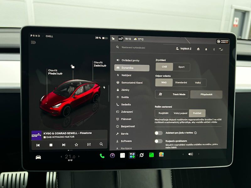 Tesla Model Y Performance 393kW FSD DPH TZ - fotka 21 z 26