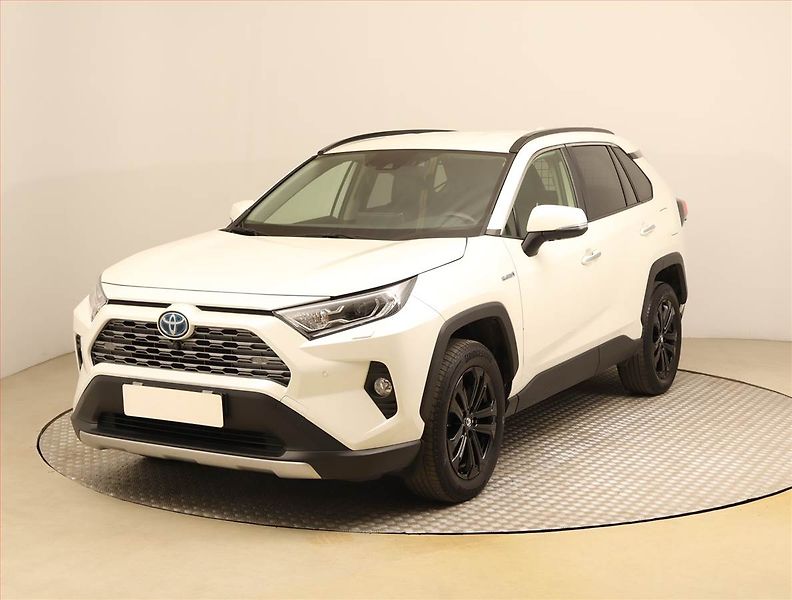 Toyota RAV4 (2021) 2.5 Hybrid - fotka 2 z 30
