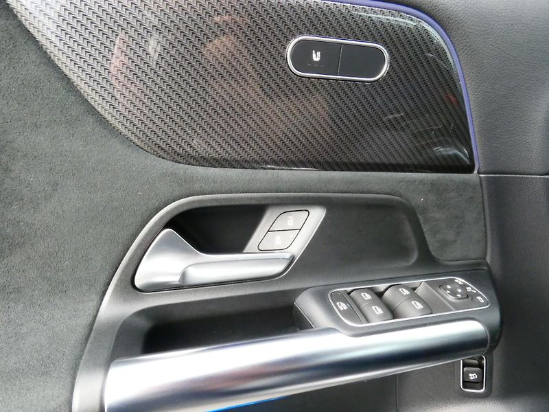 Mercedes-Benz GLA (2020) 200d - fotka 27 z 30