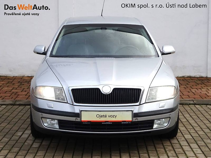 Škoda Octavia (2008) L K 2,0TDI 103KW - fotka 4 z 25