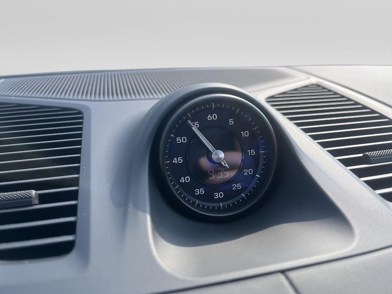 Porsche Cayenne (2025) E-hybrid - fotka 27 z 29