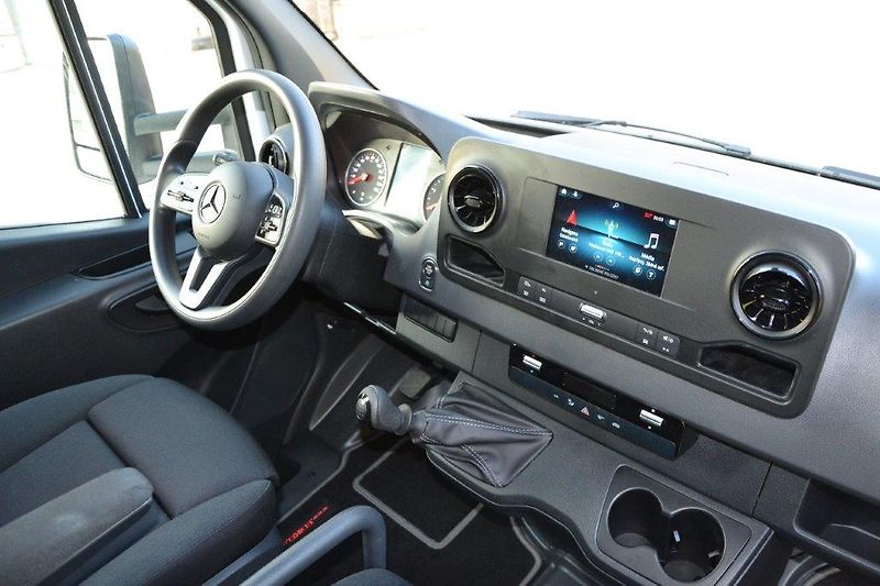 Mercedes-Benz Sprinter 317 hydr. čelo velká výbava  - fotka 31 z 51