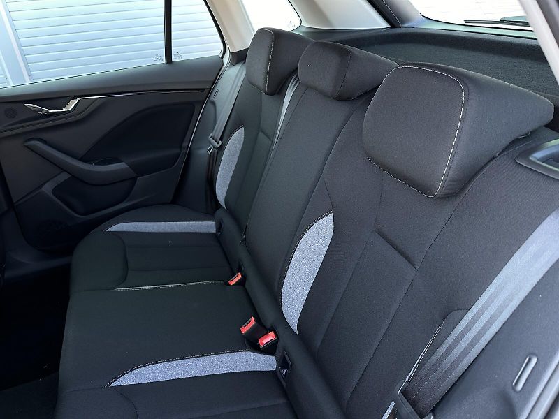 Škoda Kamiq 1.0TSi 116PS 2Z.KLIMA Tempomat - fotka 30 z 35