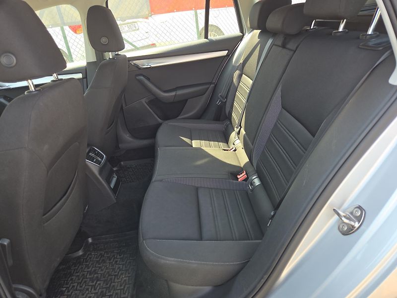 Škoda Octavia 1,6TDi kombi! na splátky VŠEM! - fotka 10 z 12