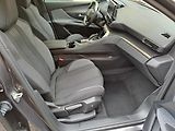 Peugeot 3008 (2022) 1,2 PT EAT8 LED 17ALU PDC NAVI - náhled 9