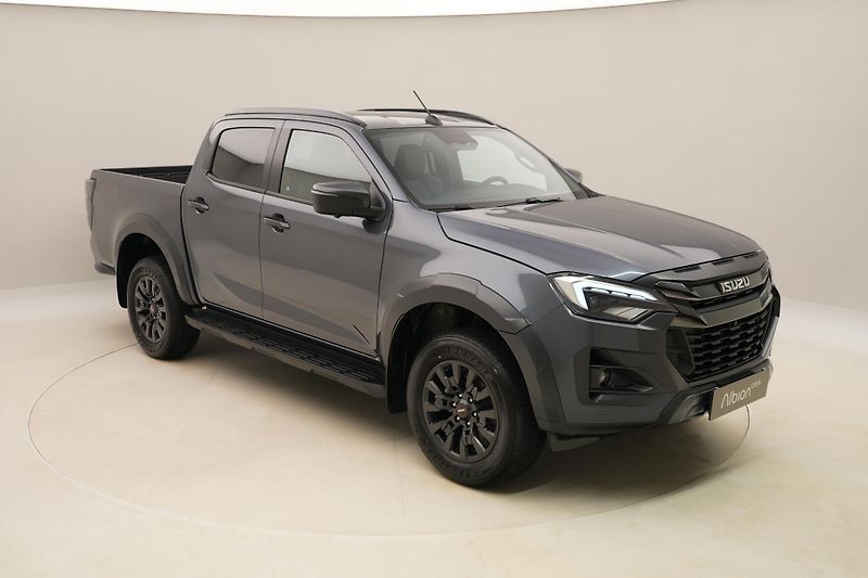 Isuzu D-Max (2026) Double Cab 2,2 V-Cross 4x4 AUT - fotka 8 z 27