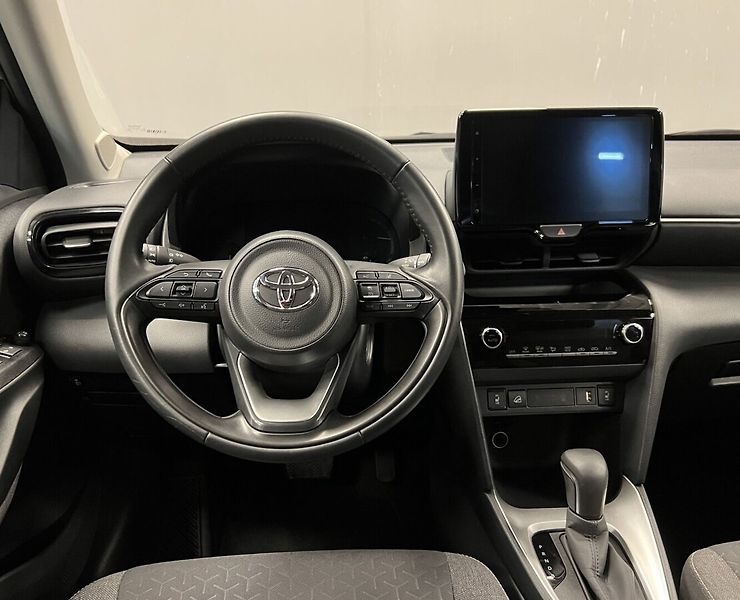 Toyota Yaris 1,8 Hybrid AT AWD Comfort Tech - fotka 5 z 16