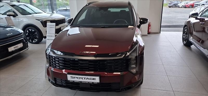 Kia Sportage 1,6 T-GDi 7DCT BLACK EDITION - fotka 2 z 6
