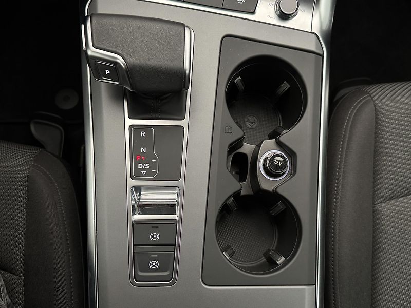 Audi A6 AVANT 3.0 TDI 50 QUATTRO CZ - fotka 29 z 52