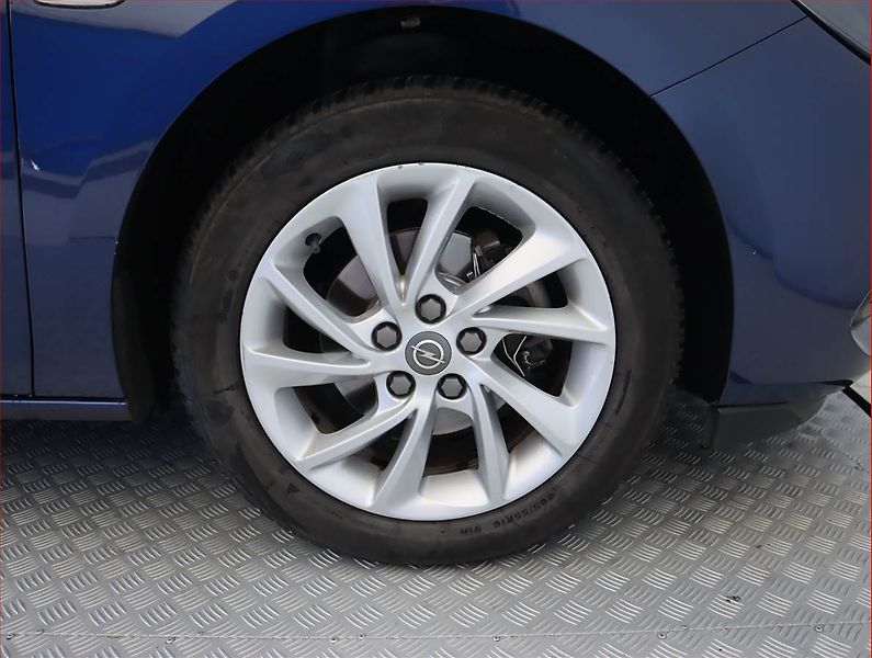 Opel Astra (2021) 1.2 Turbo, Serv.kniha - fotka 15 z 17