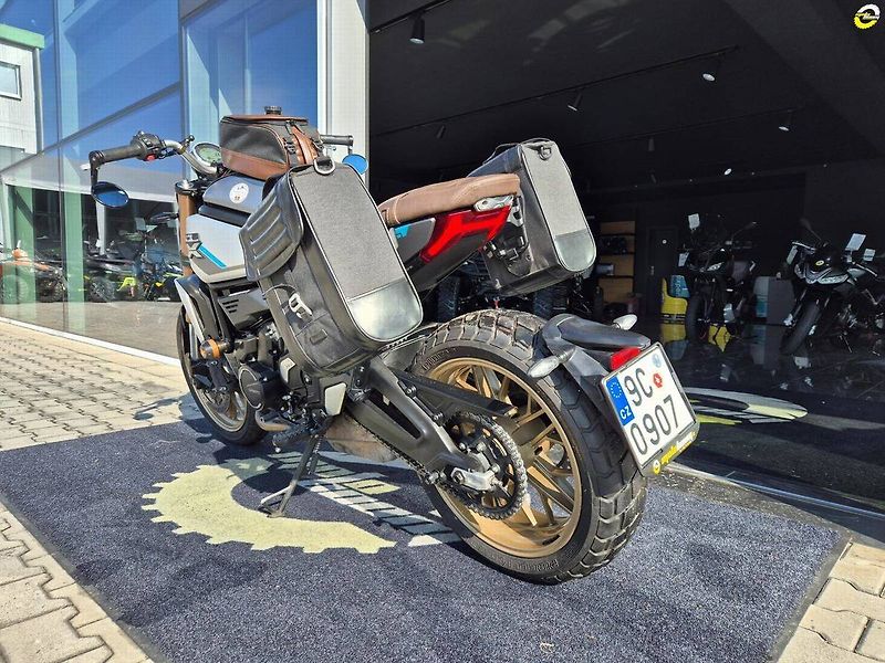 CFMOTO 700 CL-X Heritage (2021) - fotka 6 z 23