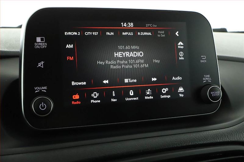 Fiat Tipo (2019) 1.6 MultiJet, Automat - fotka 16 z 20
