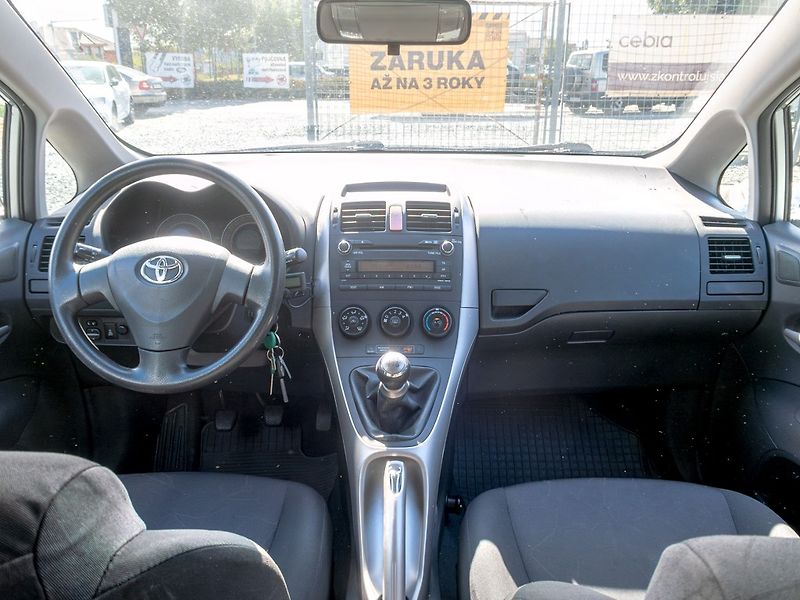 Toyota Auris (2007) ČR 1.4D 66KW – 2x KOLA - fotka 10 z 41
