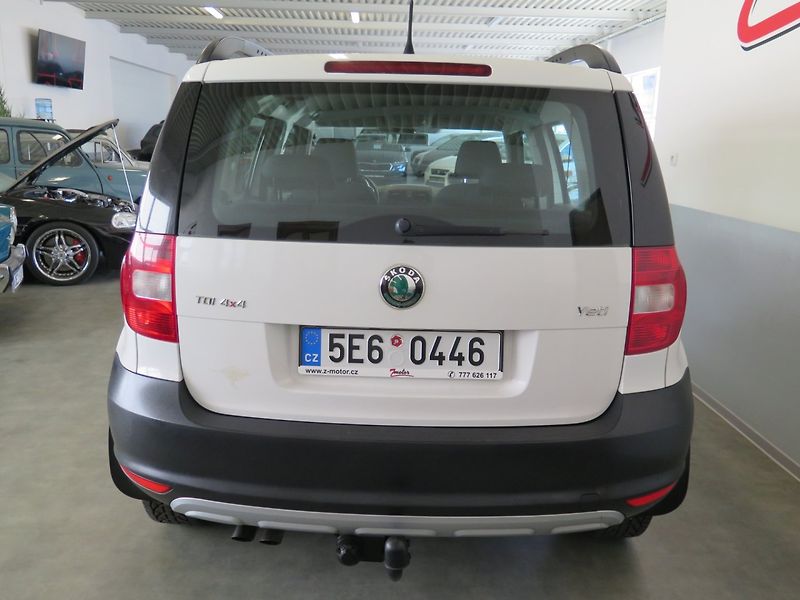 Škoda Yeti (2010) 2.0TDI,4x4,výhřev,tažné - fotka 3 z 22