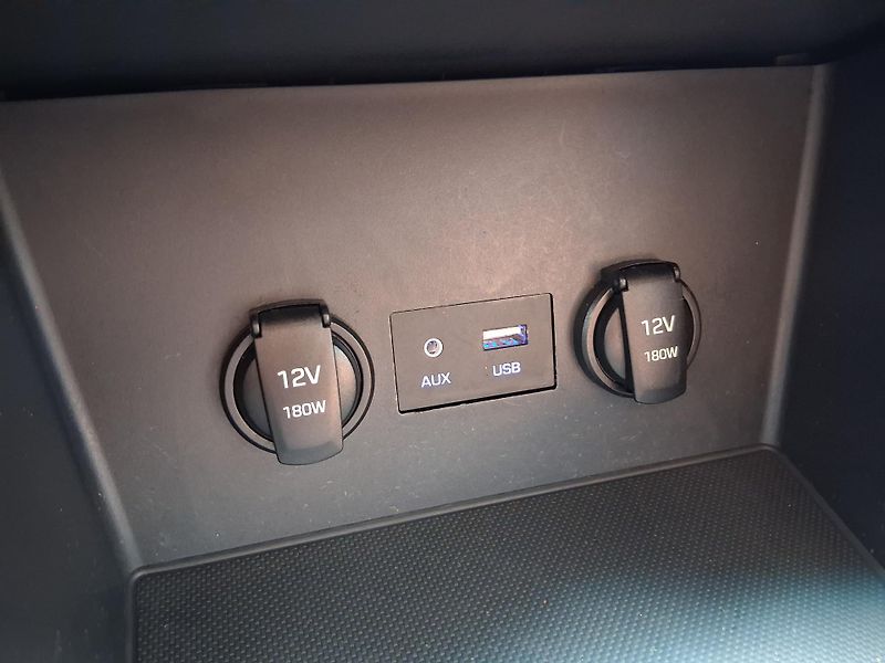 Hyundai i30 STYLE NAVI 1.4 T-GDi 103 kW - fotka 27 z 30