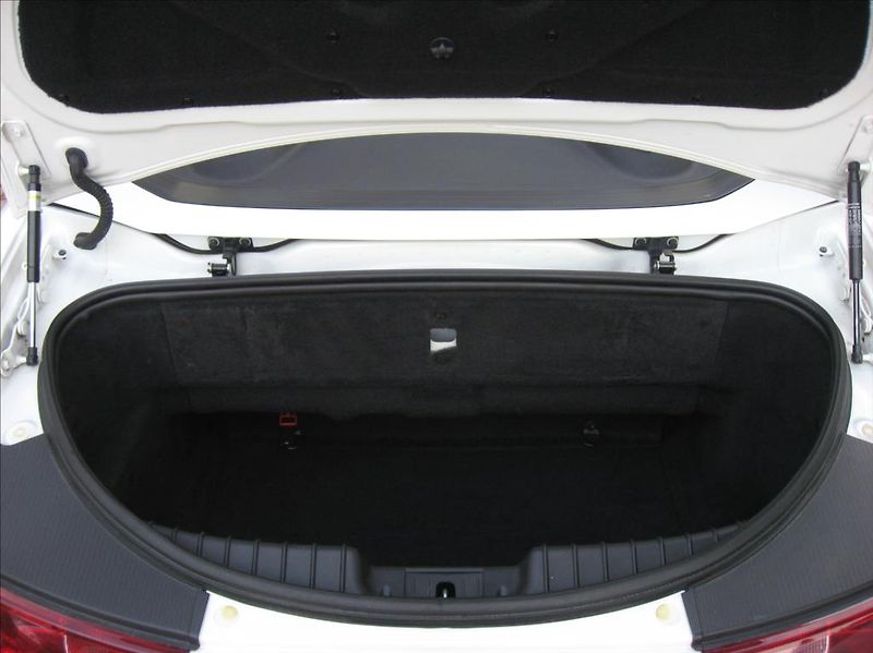Alfa Romeo Spider 2,2 JTS 185PS  Exclusive - fotka 37 z 46
