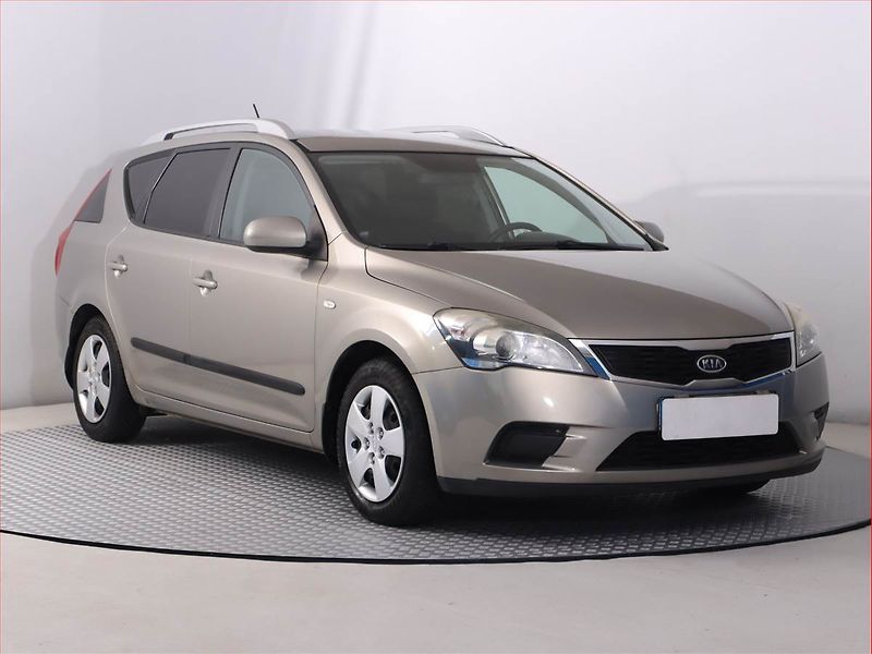 Kia Ceed (2011) 1.4 CVVT, Serv.kniha - fotografie inzerátu