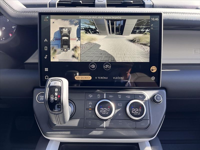 Land Rover Defender (2026) 3,0 110 S D250 AWD - fotka 13 z 17