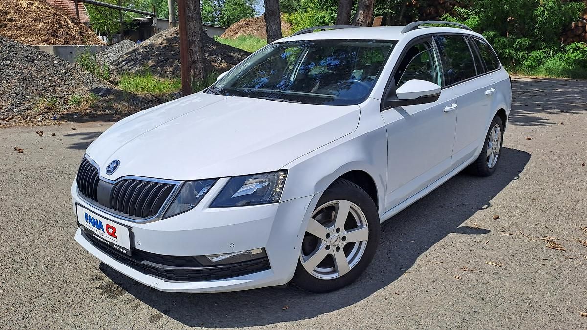 Škoda Octavia III 1.6 CR TDI Ambiente+ NAVI