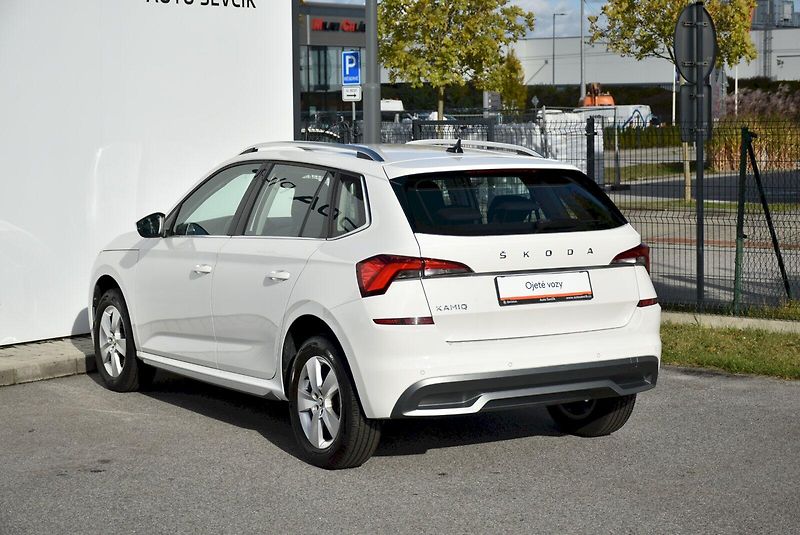 Škoda Kamiq (2022) Style 1.5 TSI 110kW - fotka 7 z 31
