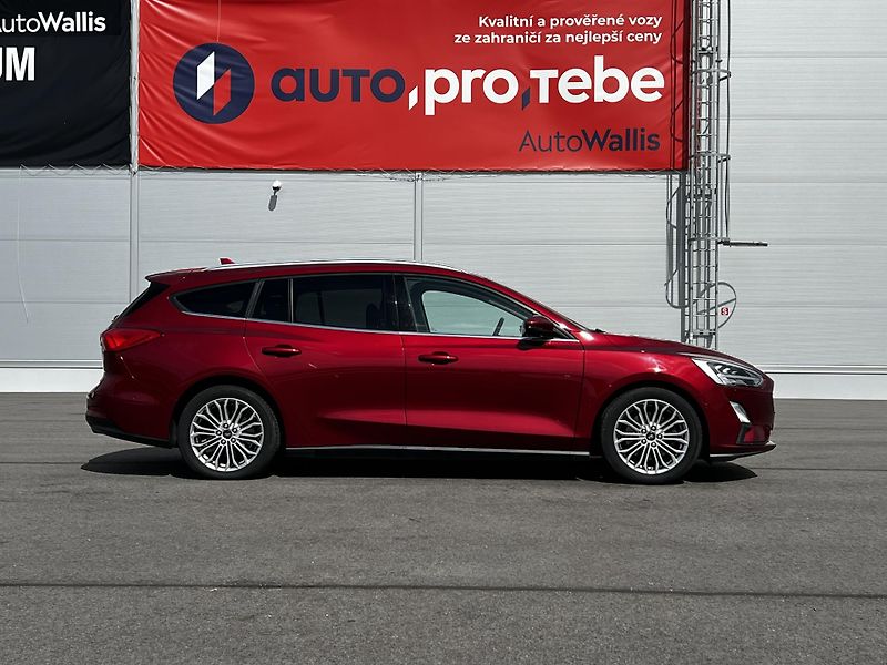 Ford Focus 1.5 110kW LED, HEAD-UP, B&O,TZ - fotka 3 z 25