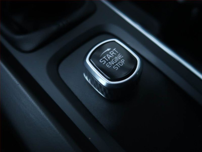 Volvo V60 (2019) D3 2.0, Kůže, Navi, Tempomat - fotka 18 z 18
