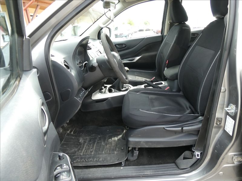 Nissan Navara 2,3 dCi 1.majitel,DPH,4x4,závě - fotka 14 z 28