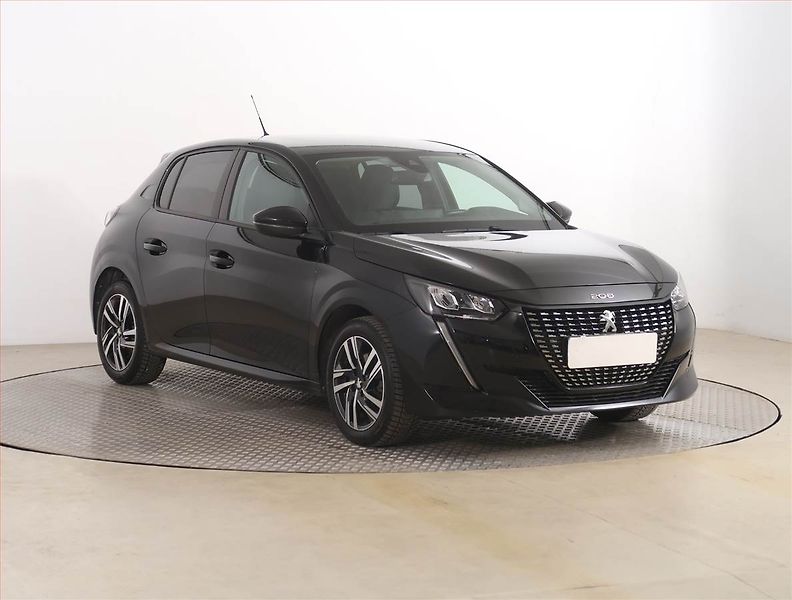 Peugeot 208 (2022) Allure 1.2 PureTech - fotka 1 z 17