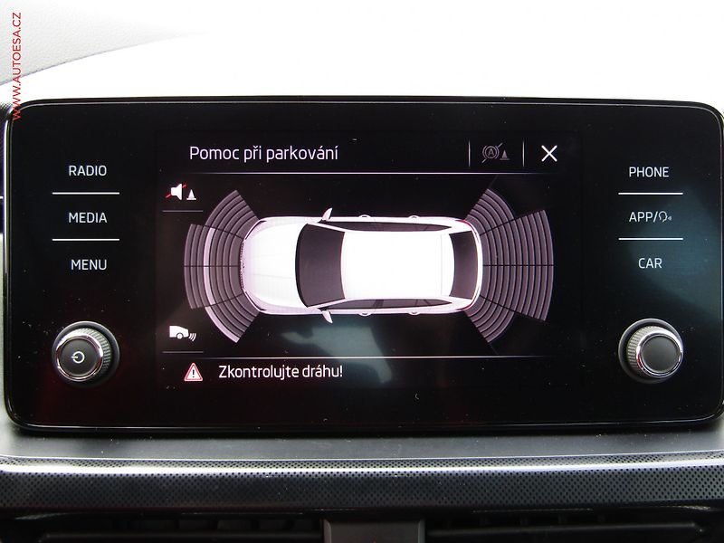 Škoda Scala (2019) 1.5 TSi, ČR, Style, DSG - fotka 21 z 23