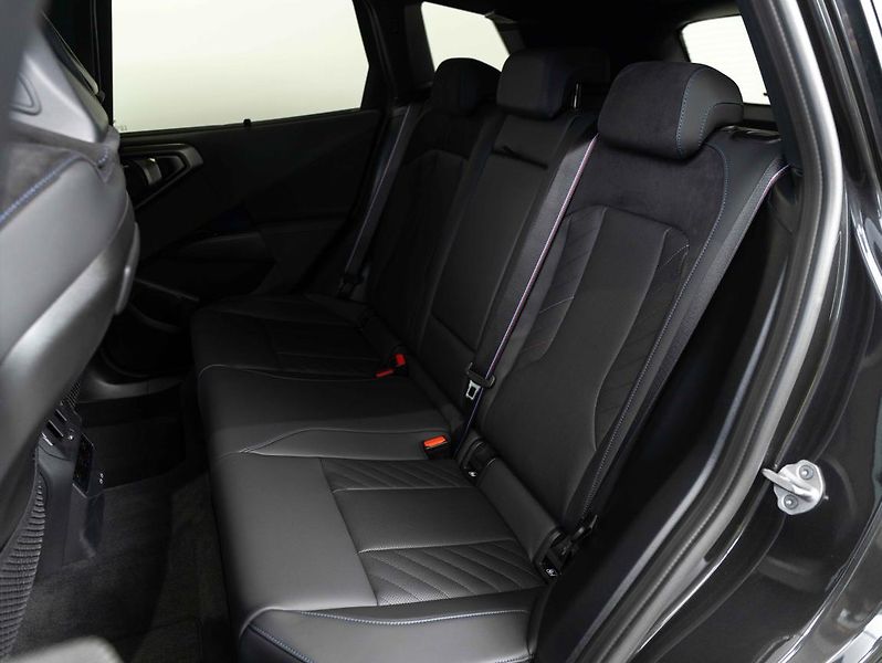 BMW X3 M50 xDrive - fotka 20 z 22