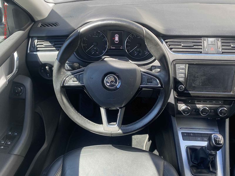 Škoda Octavia (2017) 1.4 TSi, Style, bixen, navi - fotka 11 z 17
