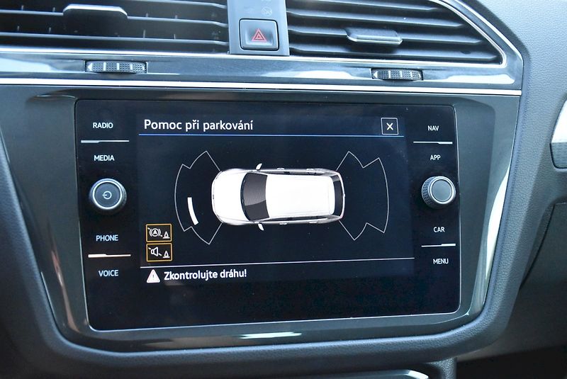Volkswagen Tiguan (2020) LIFE 1.5 TSI 110 KW 7DSG - fotka 20 z 33