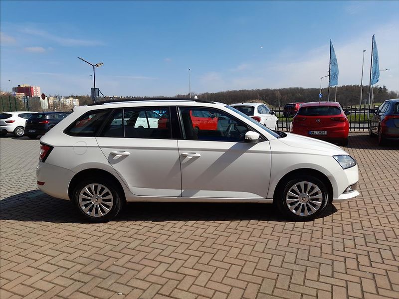 Škoda Fabia 1,0 TSi Trumf - fotka 6 z 18
