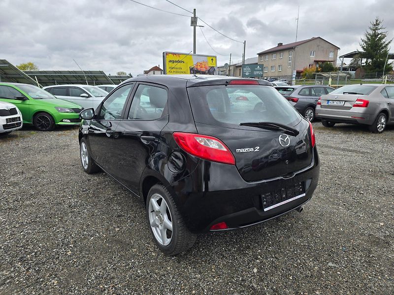 Mazda 2 (2010) 1.3 MZR 55KE klima - fotka 5 z 23