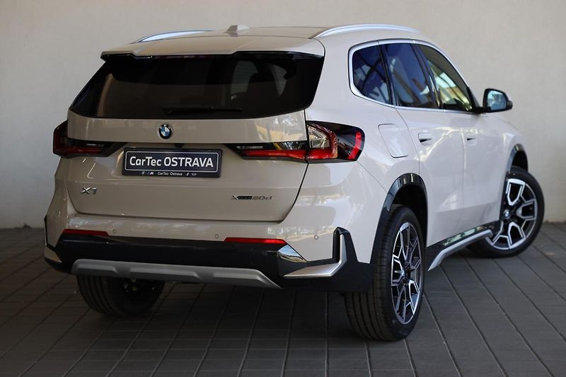 BMW X1 xDrive20d - fotka 3 z 17