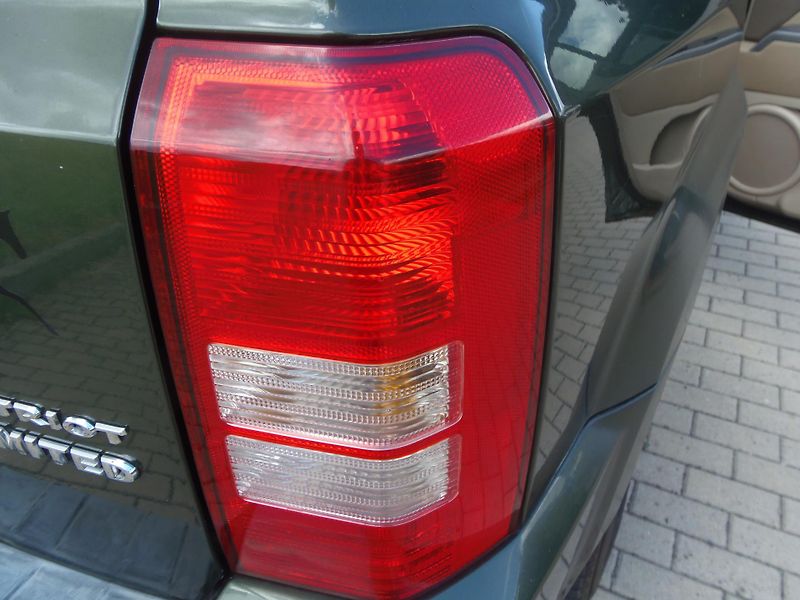 Jeep Patriot (2008) 2.4i LPG automat nová STK - fotka 20 z 21