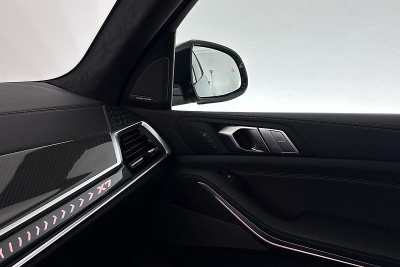 BMW X7 xDrive40d - fotka 21 z 29