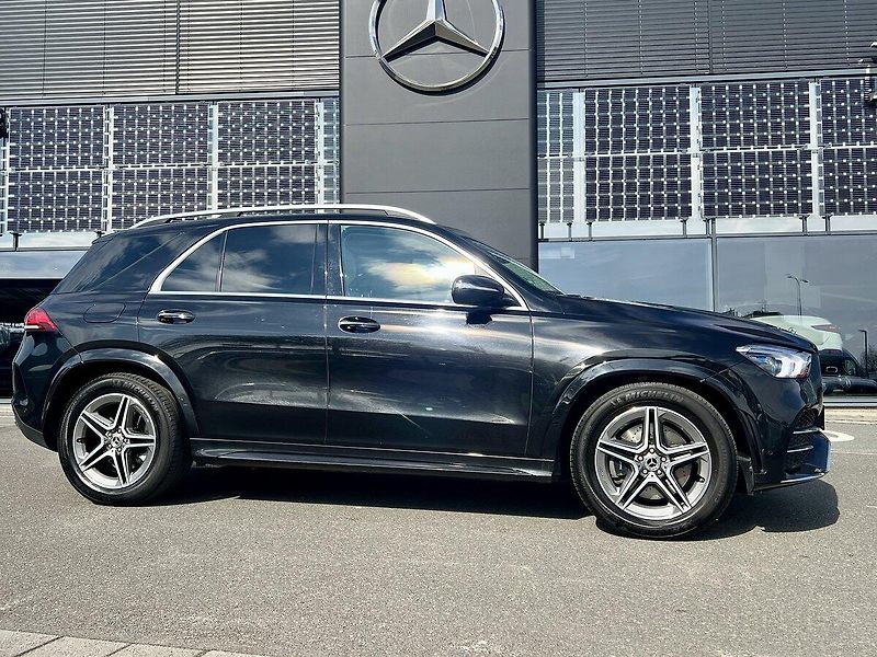 Mercedes-Benz GLE (2021) 400 d 4M AMG Line - fotka 2 z 29